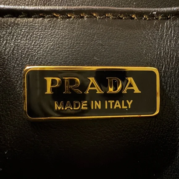 Prada Black Saffiano Leather Vertical Satchel with Gold Hardware - Picture 4 of 8